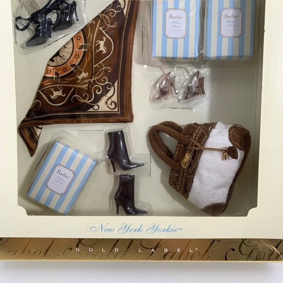2004 Mattel Barbie Fashion Model Collection NEW YORK YORKIE G8076 NIB - Picture 4 of 9